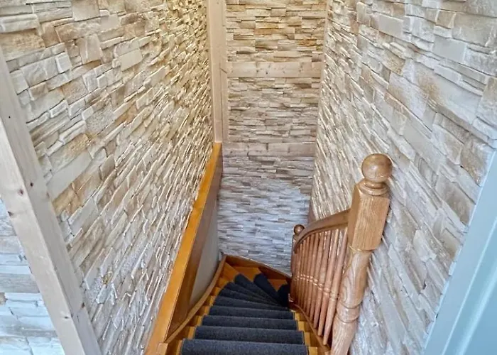 Am Trollmoench Feriehus *